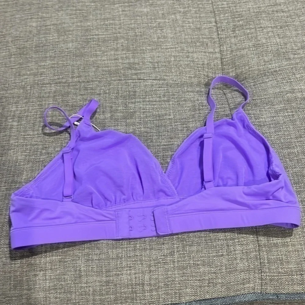 Skims Fit Everybody Crossover Bralette - Picture 2 of 15